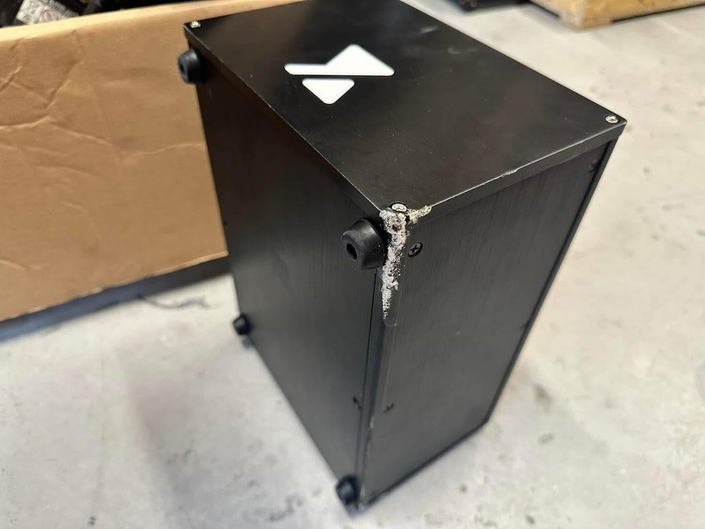 Yeti reference v2 1000w (aardig beschadigd, 100% werking)