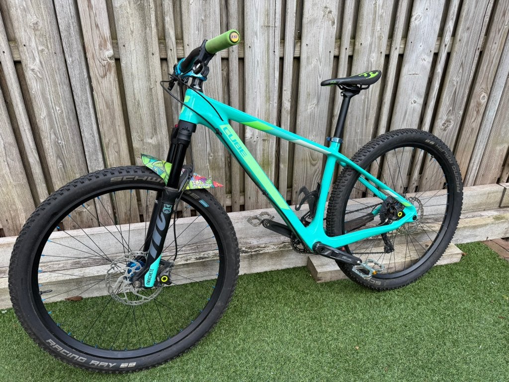 Custom Cube Carbon 27,5” Kids All-Mountain / Speel, Hardtail, Zo goed als nieuw, Schijfrem, Ophalen