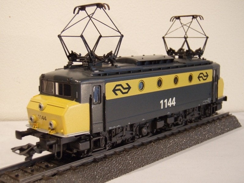 MARKLIN 37241 Elekt NS loc serie 1100, Wisselstroom, Locomotief, Ophalen of Verzenden, Märklin