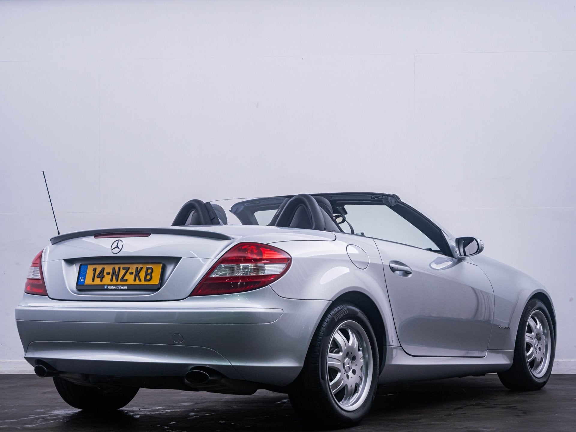 Mercedes-Benz SLK-klasse 200 K. 'Automaat' Clima|Cruise!, Auto's, Achterwielaandrijving, Gebruikt, Zwart, 4 cilinders