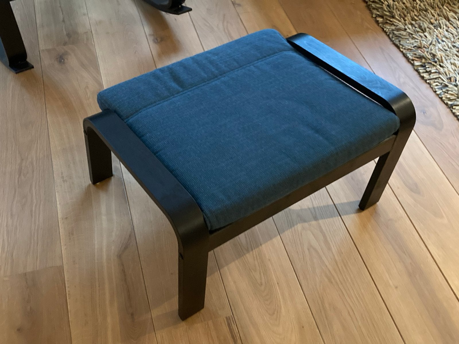 IKEA POÄNG voetenbank met blauw kussen, Ophalen, Gebruikt, Rechthoekig, 50 tot 75 cm