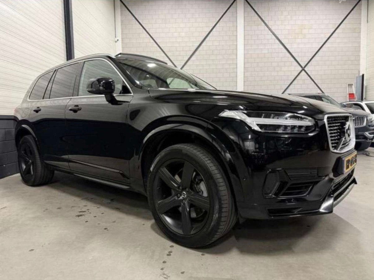 Volvo XC90 2.0 T8 Twin Engine AWD Pi-hy AUT 2015 Zwart, 1969 cc, 320 pk, 7 stoelen, Zwart