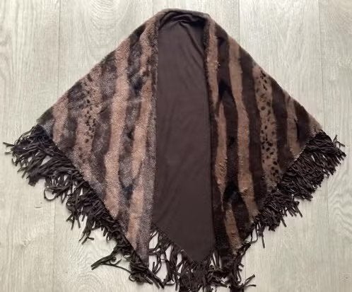 Bruine sjaal/ poncho met franjes, Maat 46/48 (XL) of groter, Ophalen of Verzenden, Zo goed als nieuw, MS Mode