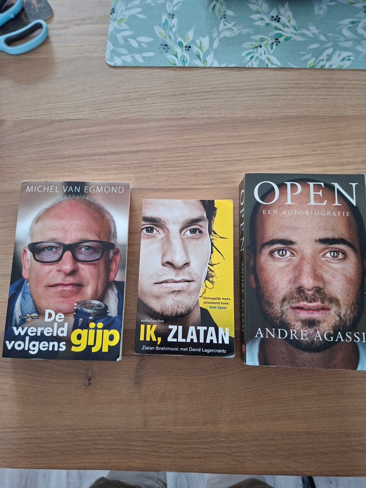 Autobiografieën: Zlatan, Gijp en Agassi - Sportboeken, Ophalen of Verzenden