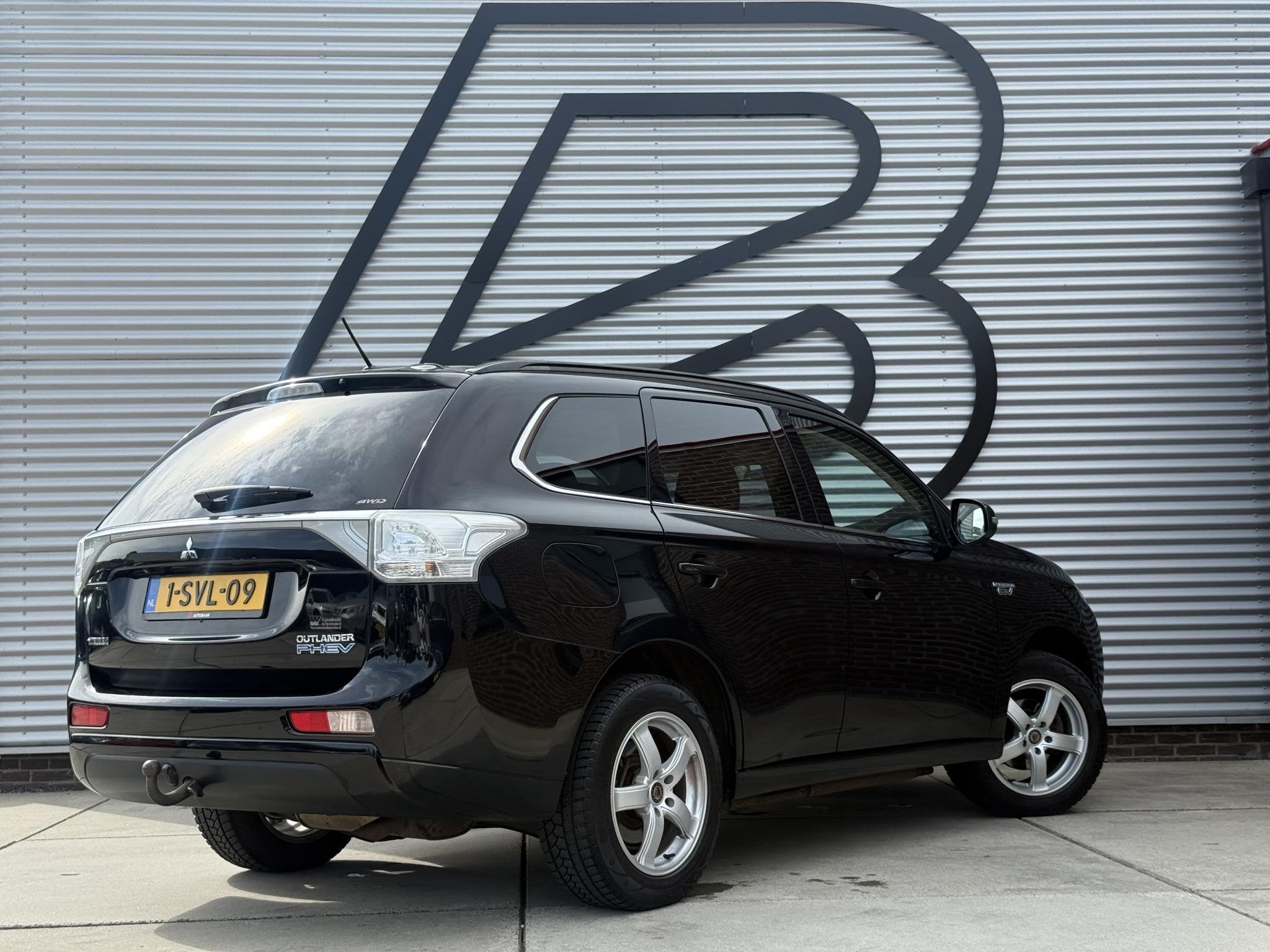 Mitsubishi Outlander 2.0 PHEV instyle 2e Eigenaar|Pano|Camer, Auto's, 1998 cc, Euro 6, 4 cilinders, Zwart