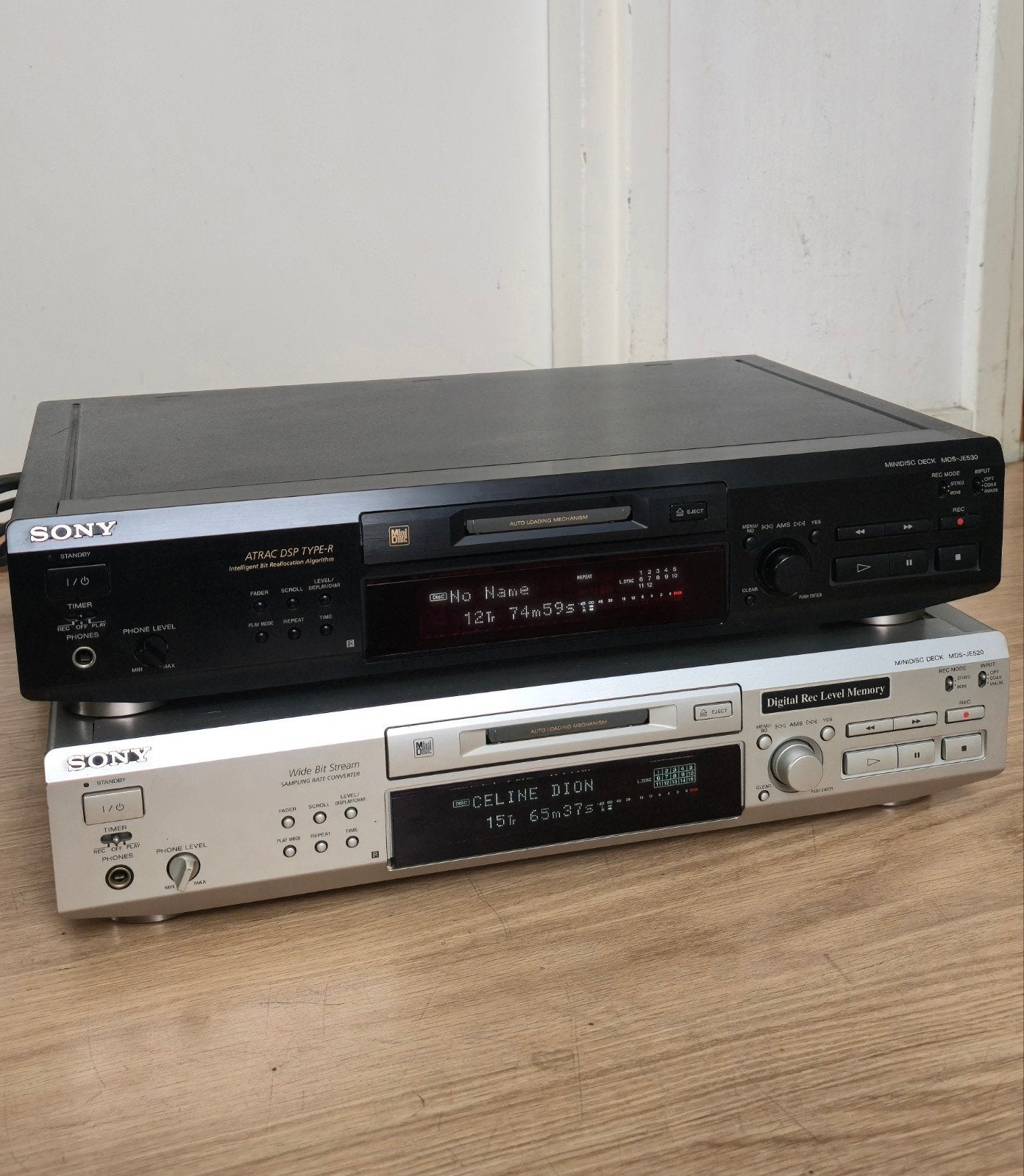 Sony MDS-JE530 en MDS-JE520 Minidisc Recorders