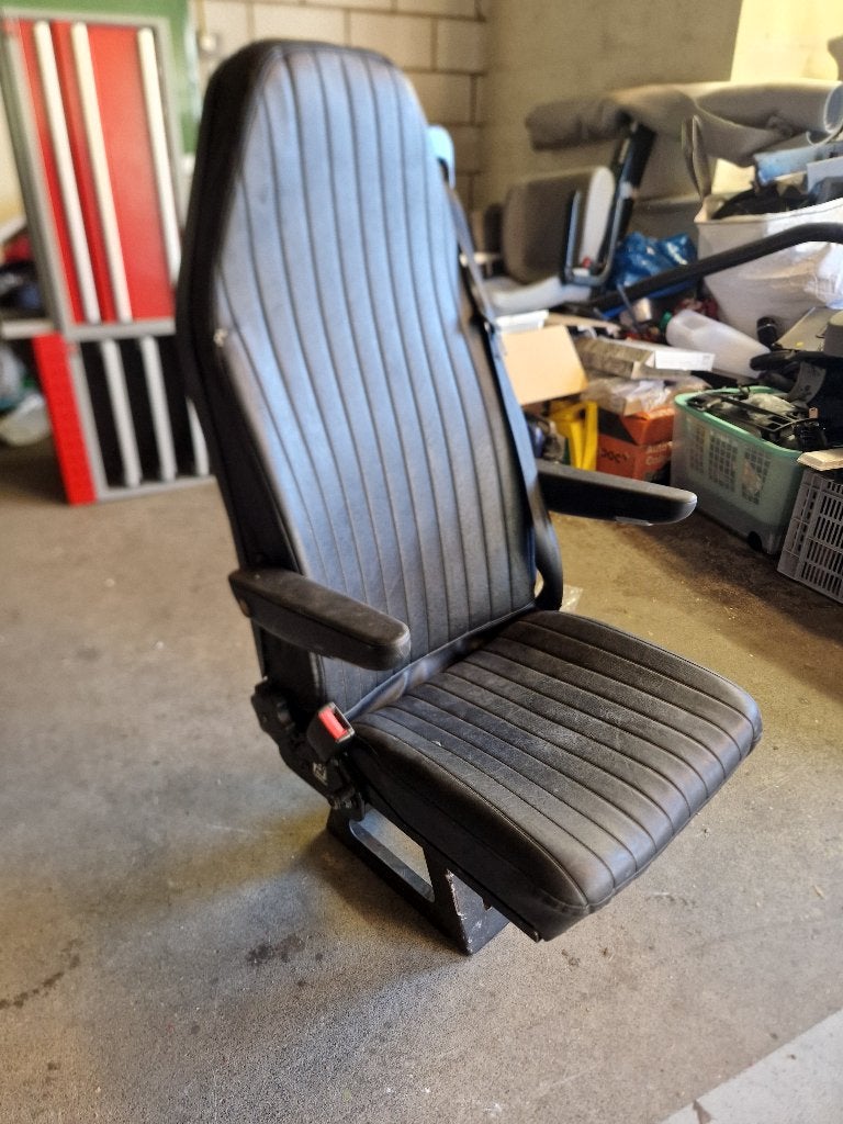 M1-gekeurde draaibare stoel, Auto-onderdelen, Interieur en Bekleding, Ophalen of Verzenden, Gebruikt