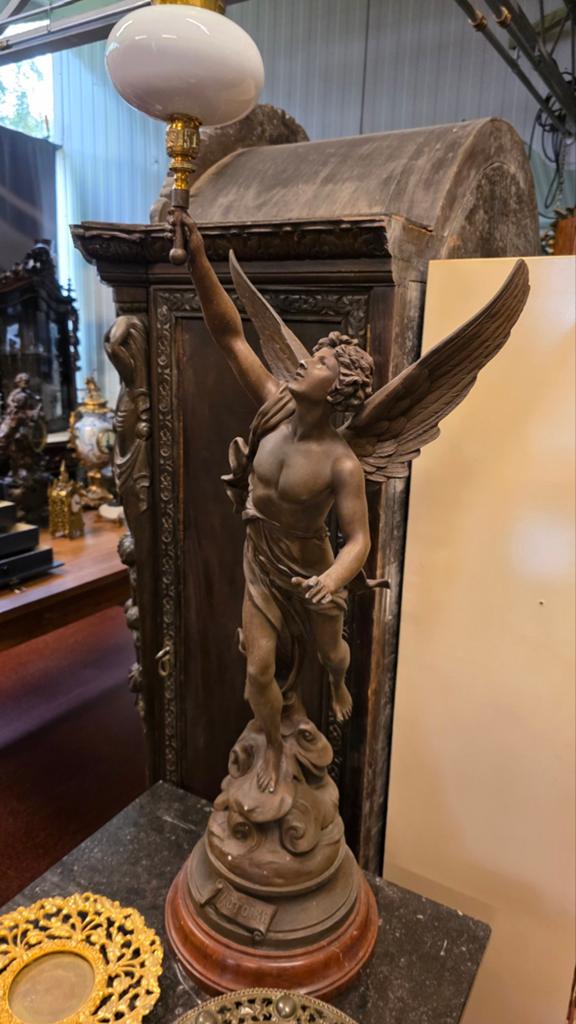 Super groot beeld van engel met olielamp, Antiek en Kunst, Ophalen