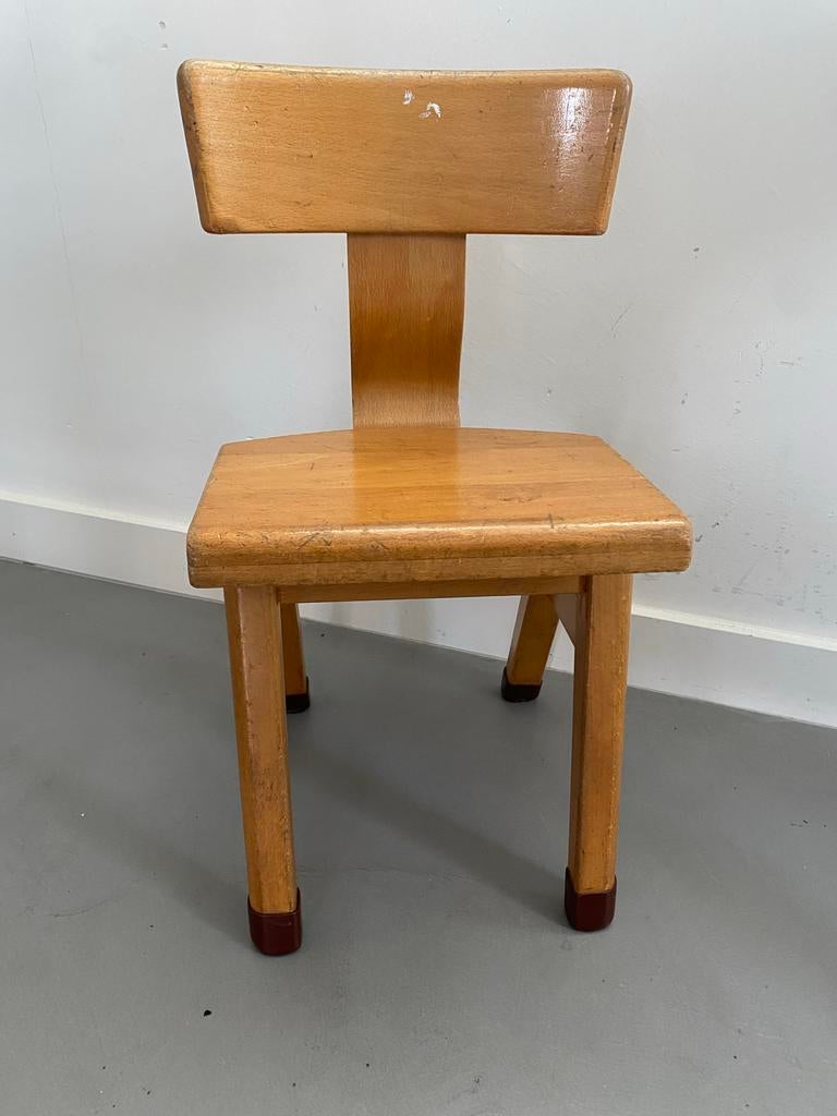 Leuk ouderwets houten kinderstoeltje / kleuterstoeltje, Ophalen, Gebruikt, Overige typen