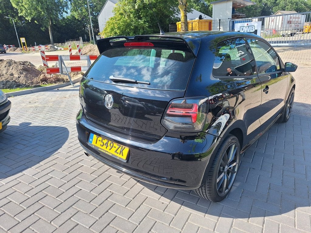 Volkswagen Polo 1.2 TSI Highline / Keurige auto / Nieuwe APK, Auto's, Voorwielaandrijving, Euro 5, Automatische klimaatregeling