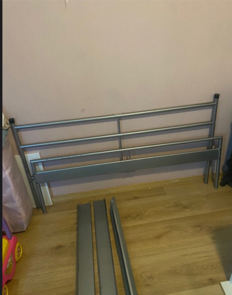 Bedframe metaal 140x200 cm, Huis en Inrichting, Slaapkamer | Bedden, Ophalen, Gebruikt, Tweepersoons, 140 cm