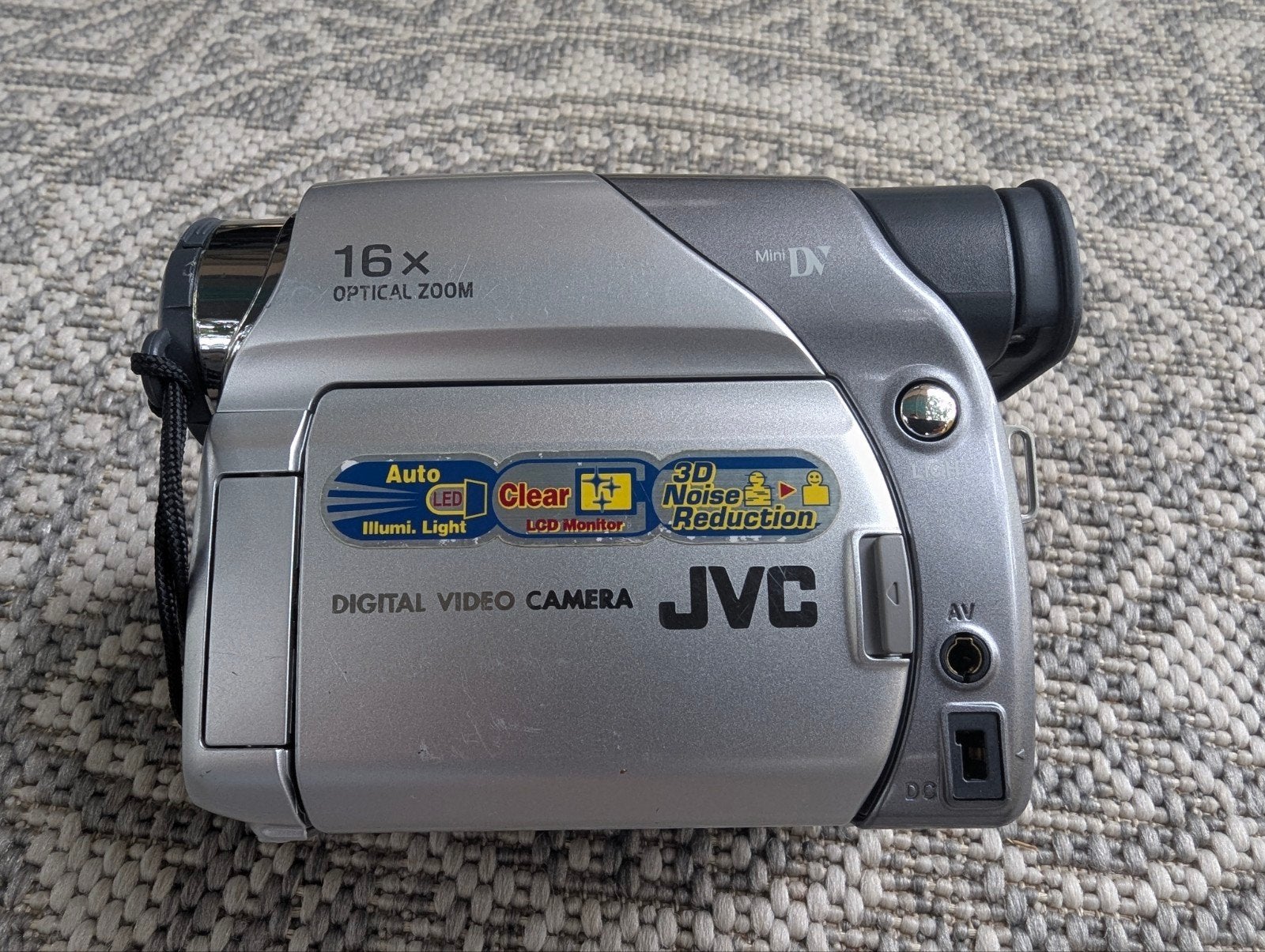 JVC GR D23E Mini DV Camcorder - Werkend, mist accu/netsnoer, Ophalen of Verzenden, Mini dv, JVC, 20x of meer