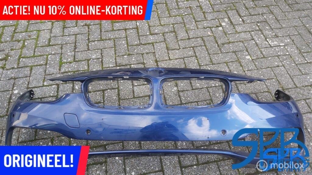 Voorbumper BMW 3-SERIE F30 F31 LCI 2015-2018 PDC 51117397622, Gebruikt, Voor, Ophalen of Verzenden, Bumper