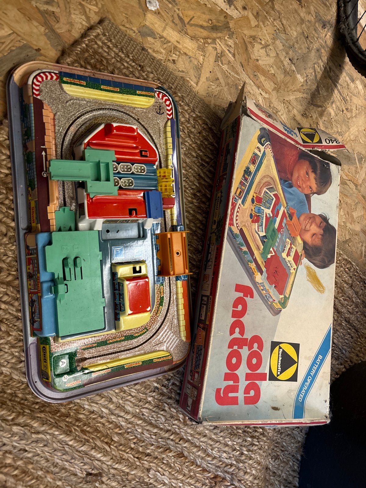 Vintage Fleischmann Cola Factory Racebaan - Batterij Aangedr, Ophalen, Fleischmann, Elektrisch, Racebaan