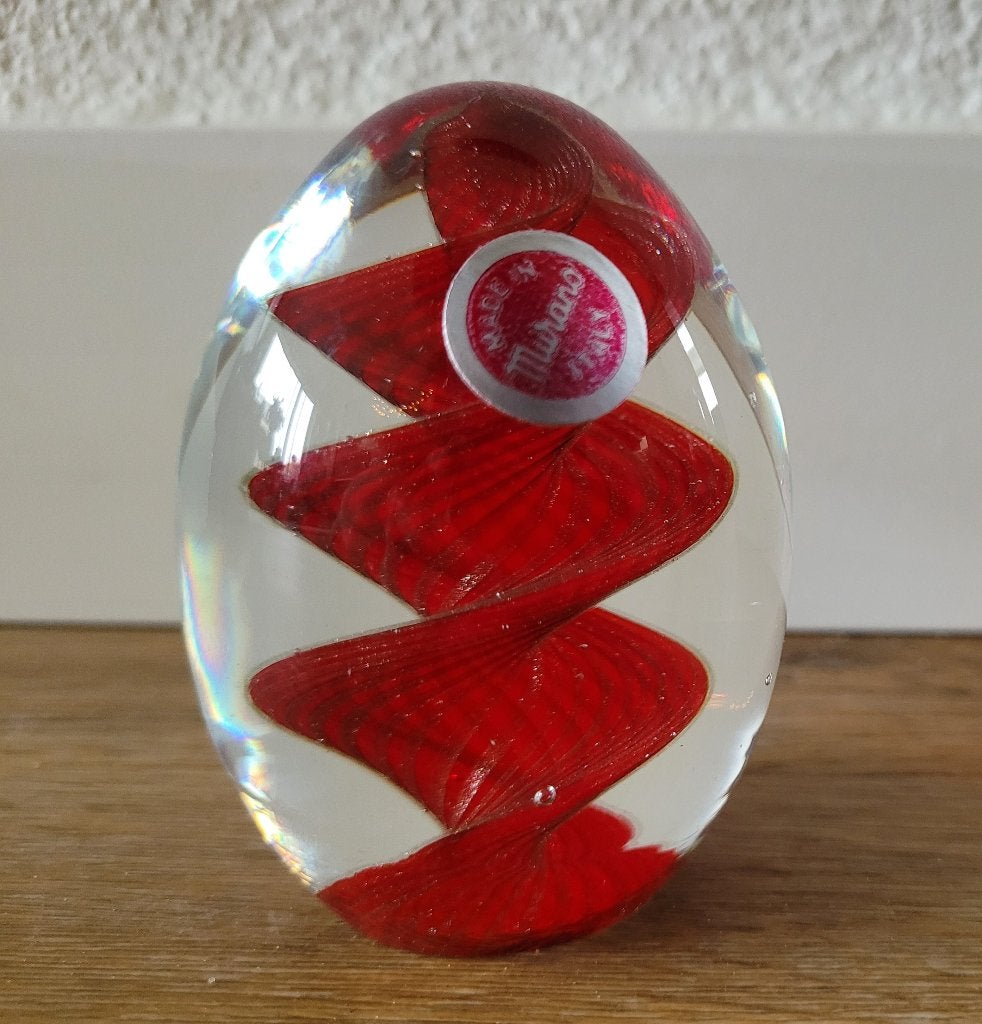 Eivormige Murano glazen Presse-papier blank/rood H 8,5 cm., Ophalen of Verzenden