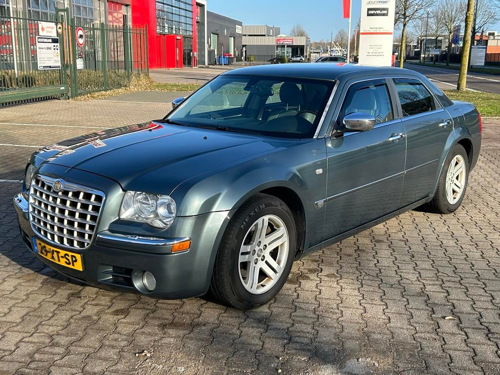 Chrysler 300C HEMI 5.7 V8 AUT 2007 Groen, Automaat, 8 cilinders, 5654 cc, 340 pk