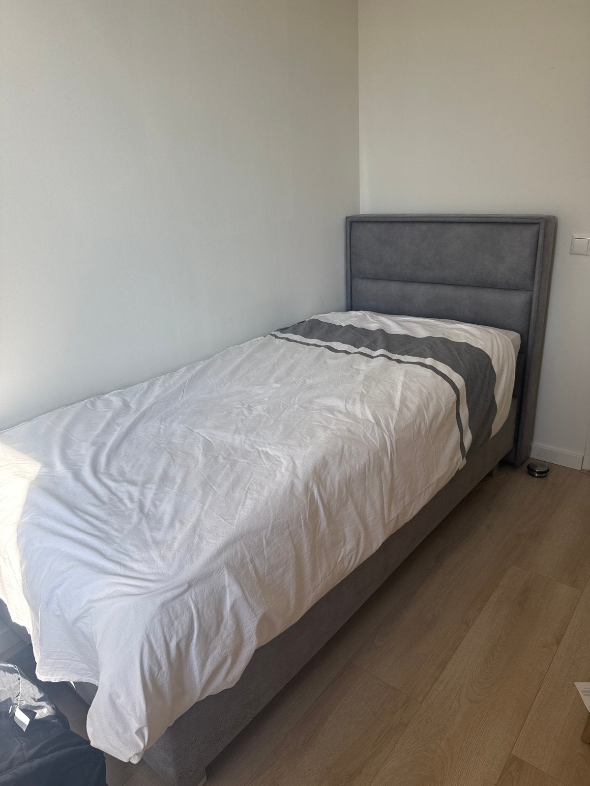 Boxspring 90x200 zo goed als nieuw, Huis en Inrichting, Slaapkamer | Bedden, Ophalen, Gebruikt, 90 cm, Eenpersoons