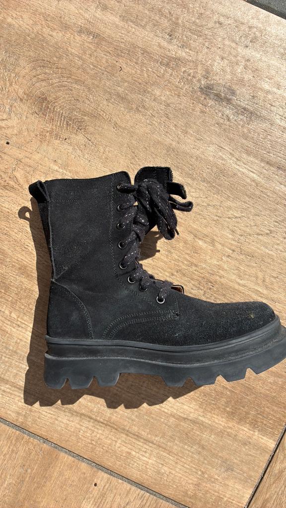 Braqeez maat 37 suede zwarte laarsjes, Ophalen of Verzenden, Zo goed als nieuw, Meisje, Laarzen