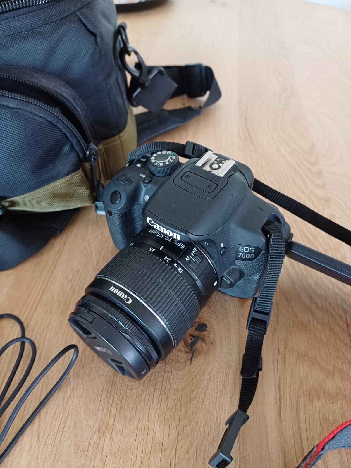 Canon EOS700D incl tas, Ophalen, Zo goed als nieuw, Spiegelreflex, Canon
