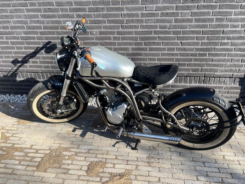 CCM bobber 600cc. Cafe racer only 1866miles, Motoren, Chopper, Particulier, 600 cc, 1 cilinder