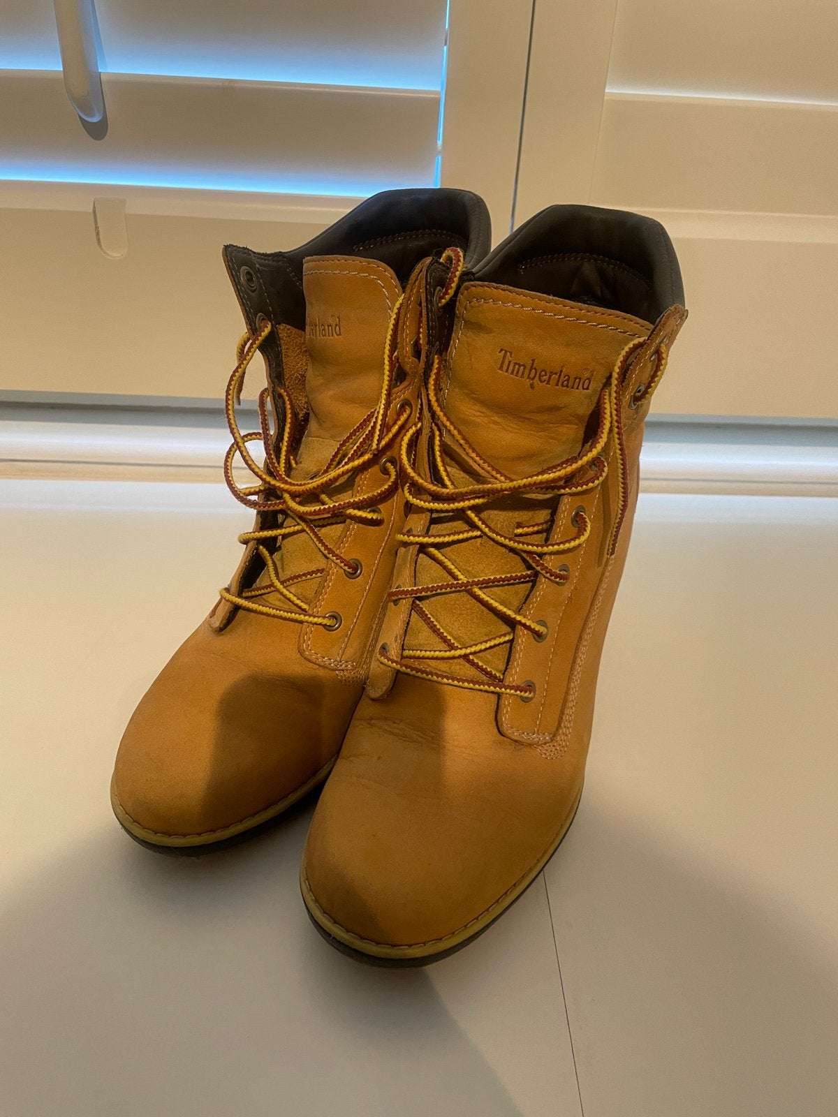 Timberland Wedge Laarzen - Maat 39,5, Ophalen of Verzenden, Gedragen, Bruin, Lage of Enkellaarzen