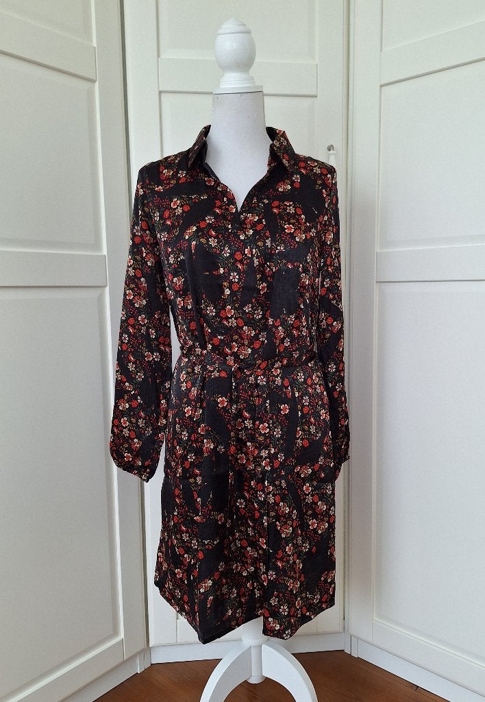 Geisha nieuwe zwarte floral zomer midi jurk S 36 (= M, Geisha, Zwart, Nieuw, Ophalen of Verzenden