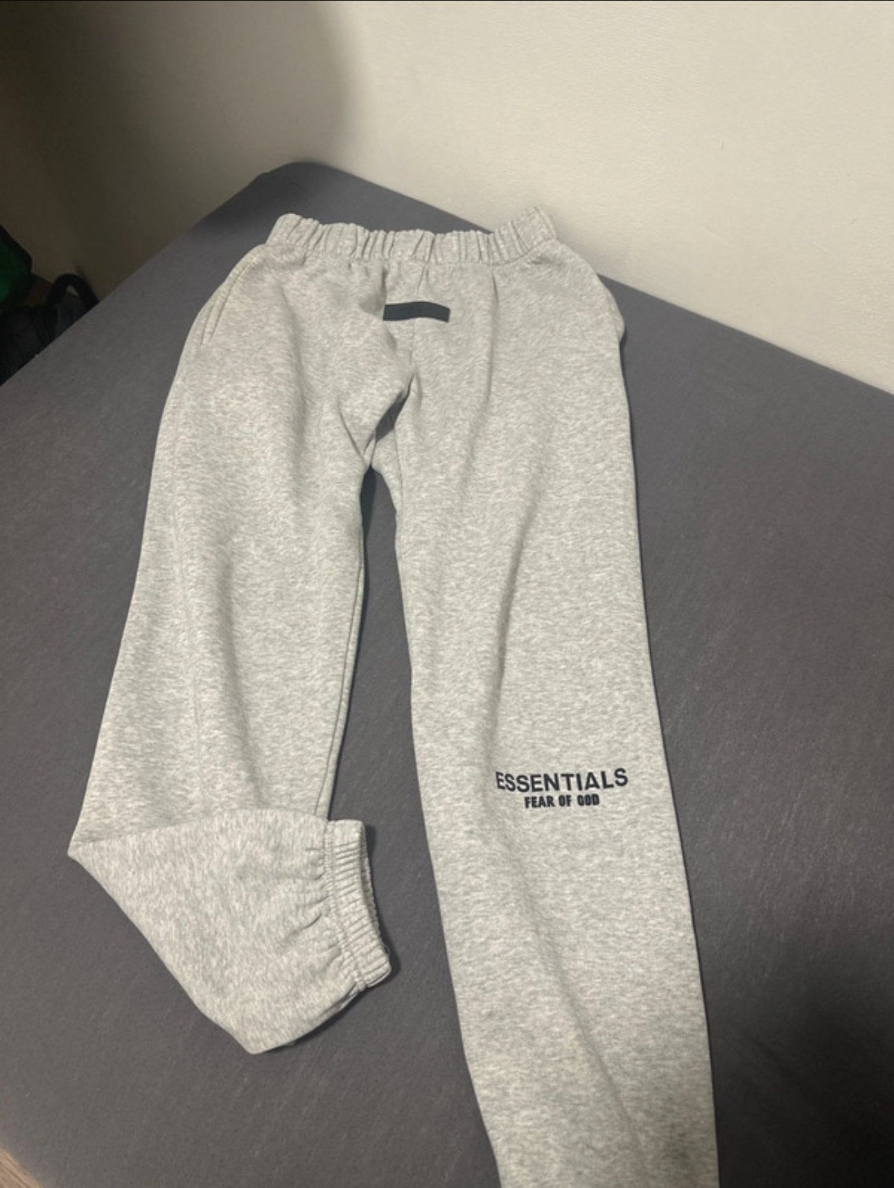 Essentials joggings, Ophalen of Verzenden, Gedragen, Maat 46 (S) of kleiner, Beige
