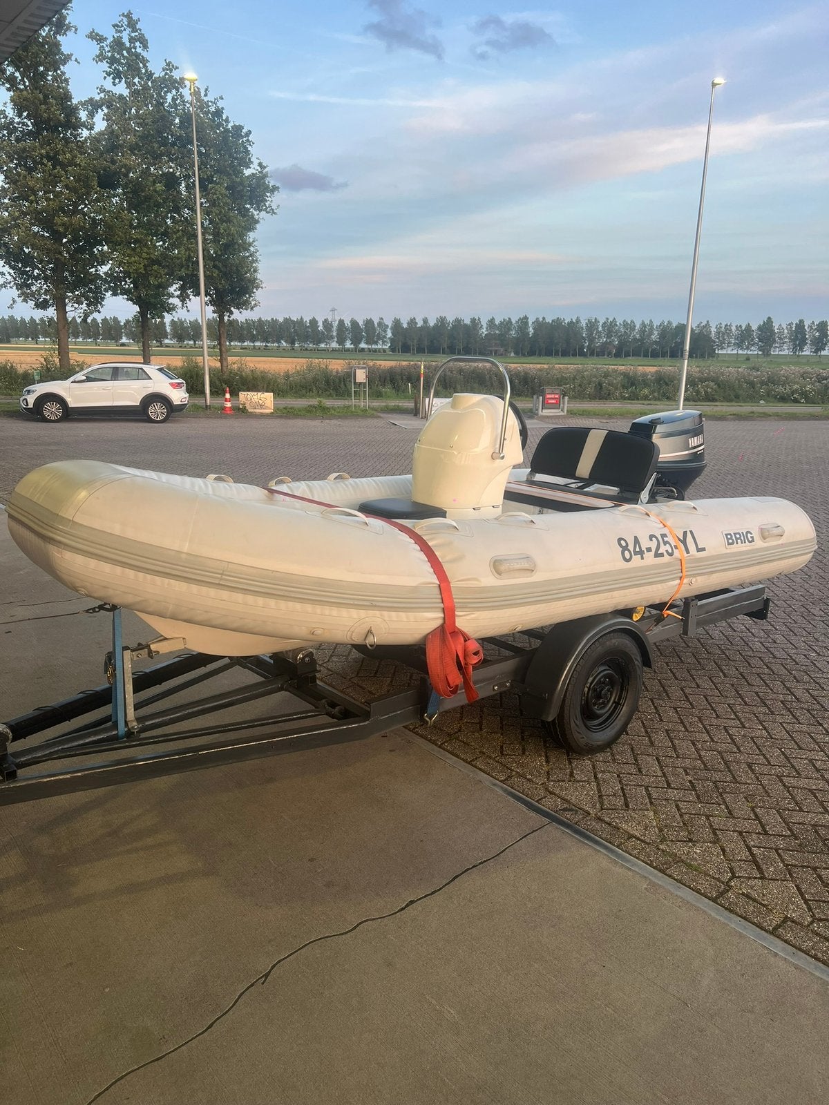 Brig F450 met 60 pk YAMAHA 2 takt 3 cilinder inc Trailer, Ophalen, Zo goed als nieuw, Overige typen, Motorboot