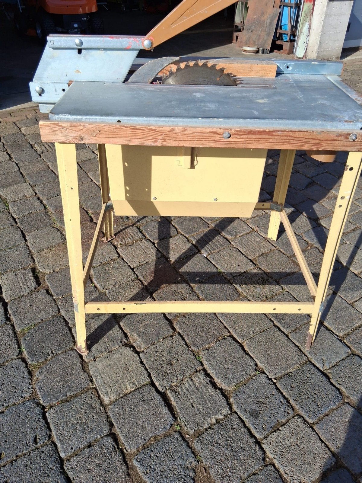 Scheppach Zaagtafel - Robuust en Betrouwbaar, Ophalen, Gebruikt, Cirkelzaag, 1200 watt of meer