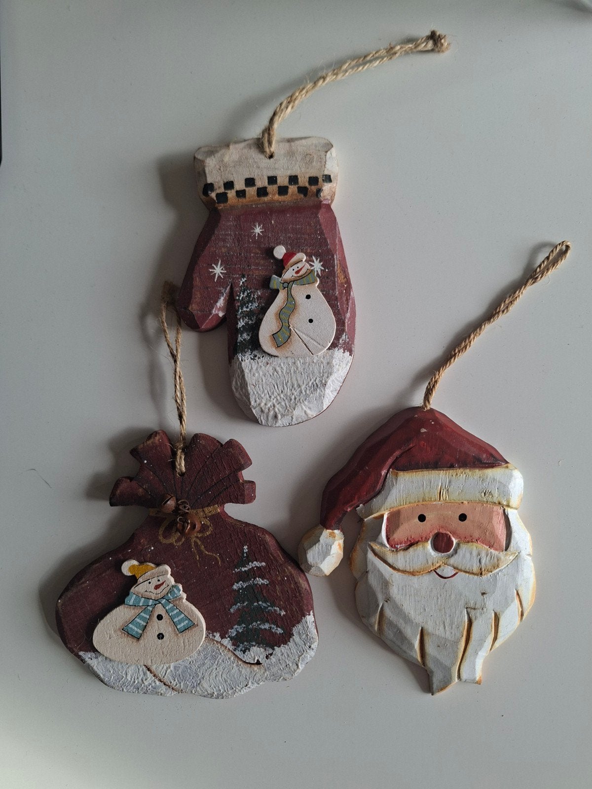 3 houten kerst hangers 11 en 13 cm, Ophalen of Verzenden