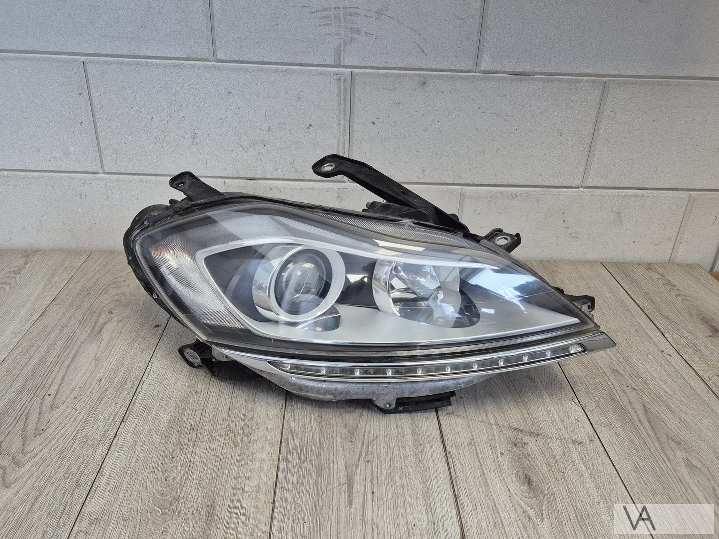 Koplamp rechts Lancia Delta 2008 - 2015 met led strip €300, Auto-onderdelen, Verlichting, Gebruikt, -, -, Ophalen of Verzenden