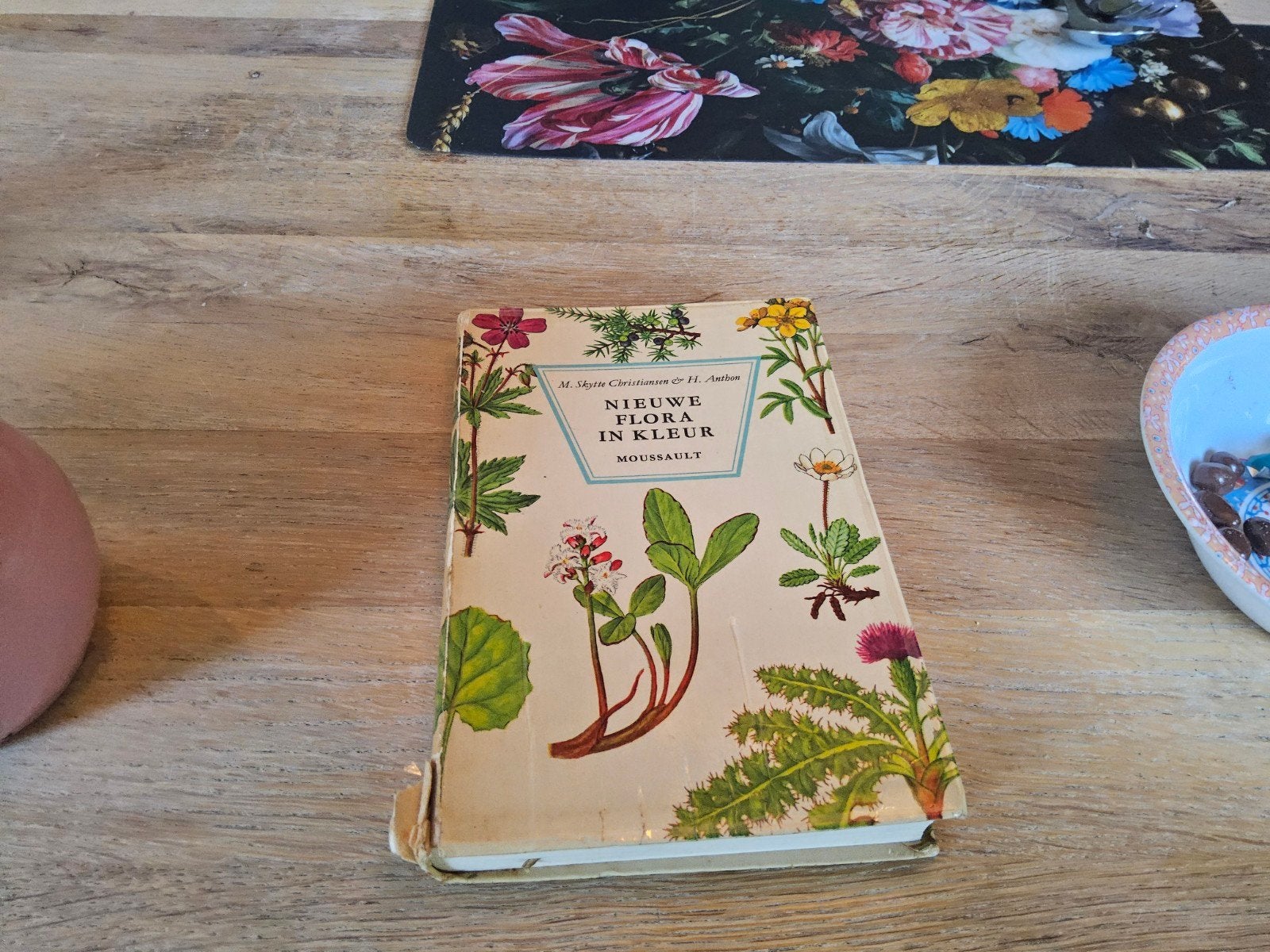 Nieuwe Flora in Kleur Botanisch Boek  M. Skytte Christiansen, Ophalen of Verzenden, Gelezen, Bloemen, Planten en Bomen, M. Strijbos & H. Anthon