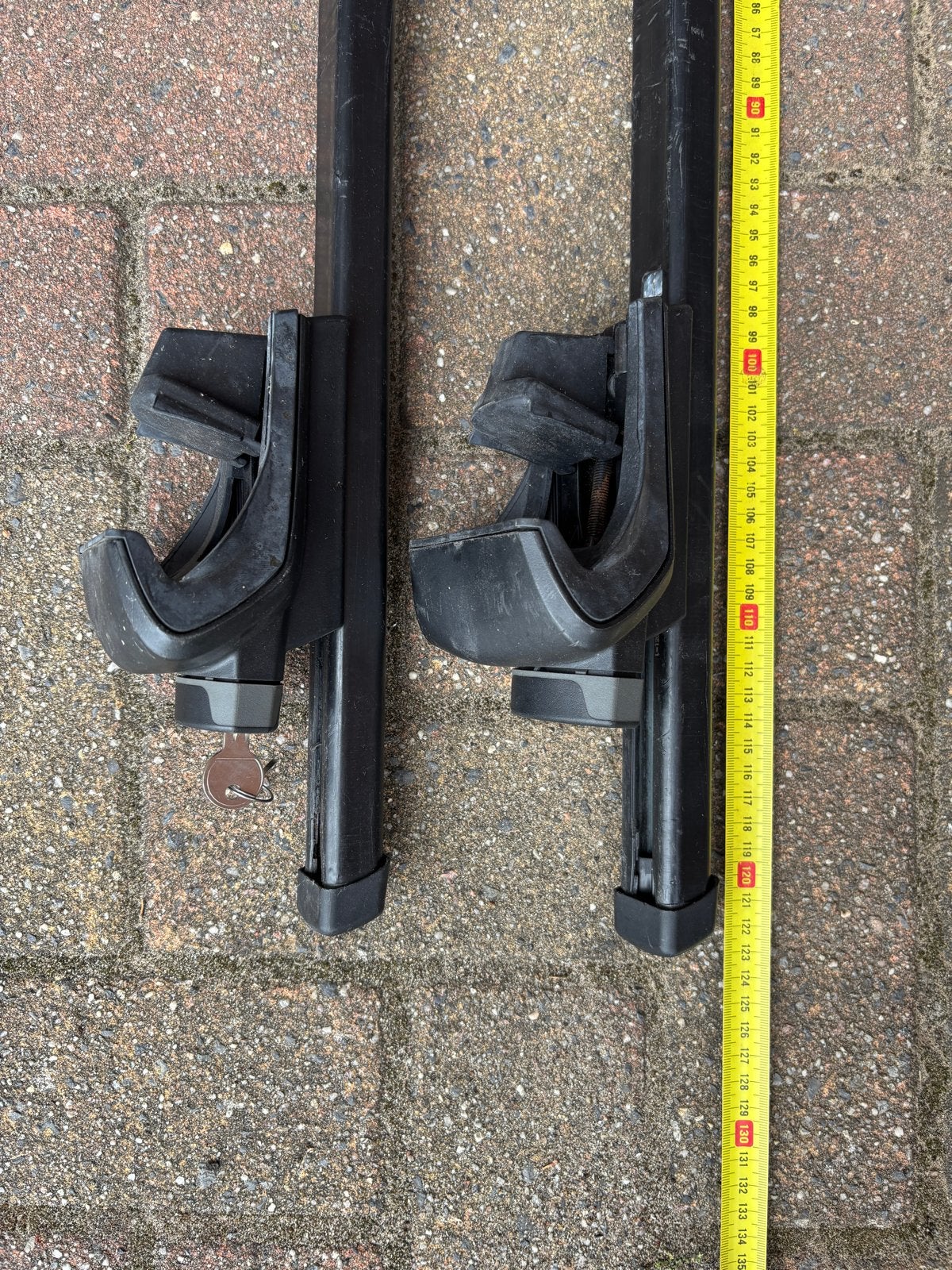 Thule Dakdragers met slot - Product nr. 757, Ophalen, Gebruikt