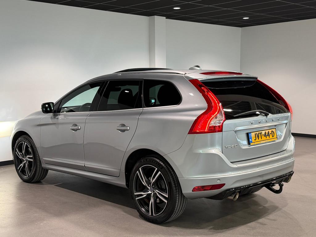 Volvo XC60 2.0 T5 Momentum R-Design Aut.|Trekhaak|Pano|Memor, 1969 cc, Bedrijf, XC60, Vierwielaandrijving