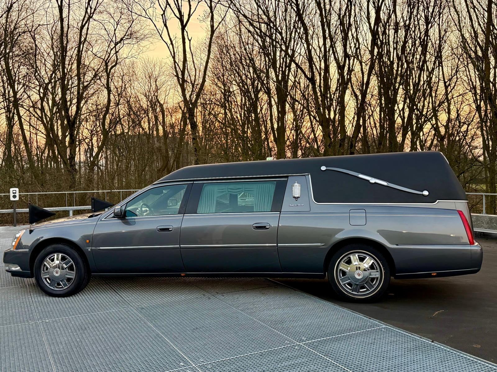 Te huur rouwauto met chauffeur