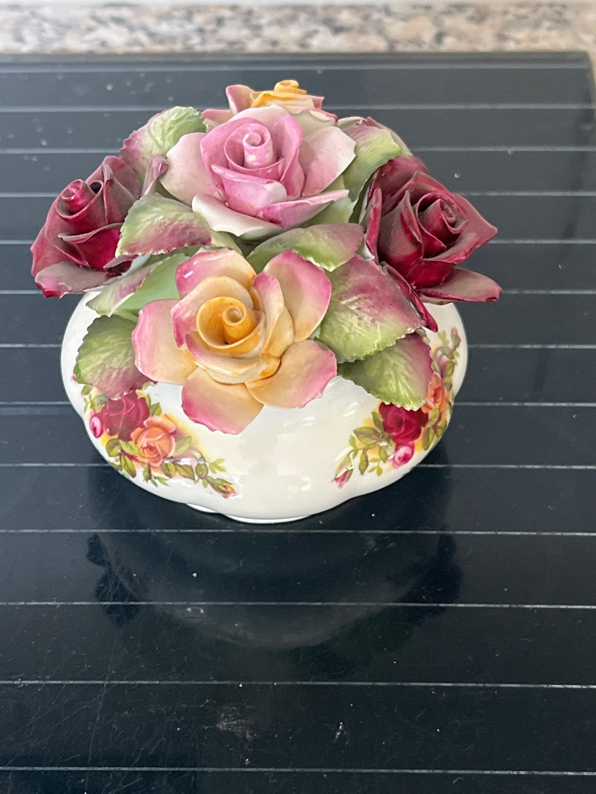 Royal Albert Old Country Roses Porseleinen Bloempot, Antiek en Kunst, Ophalen