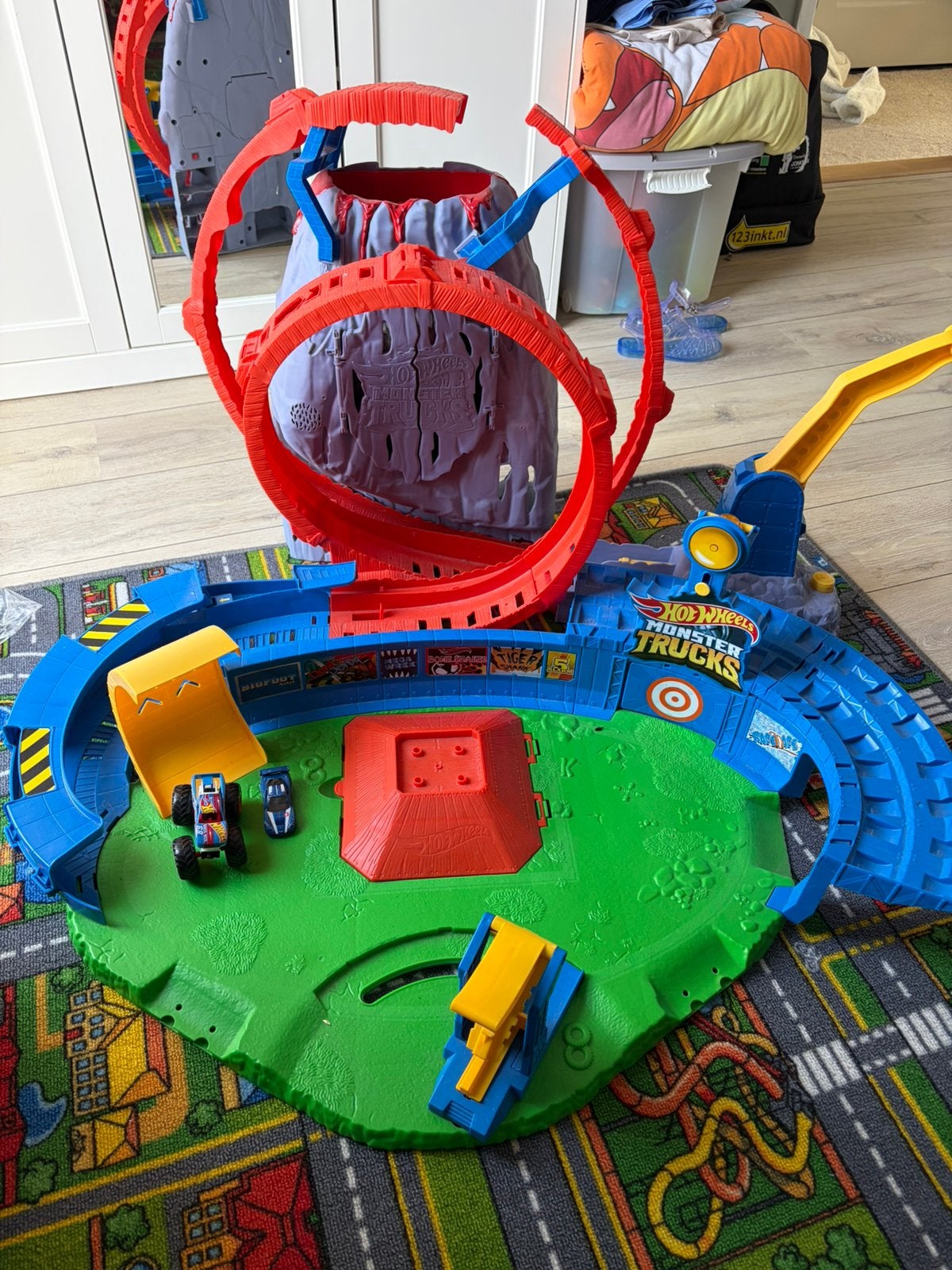 Hot wheels vulkaan, Ophalen, Zo goed als nieuw, Handmatig, Hot Wheels