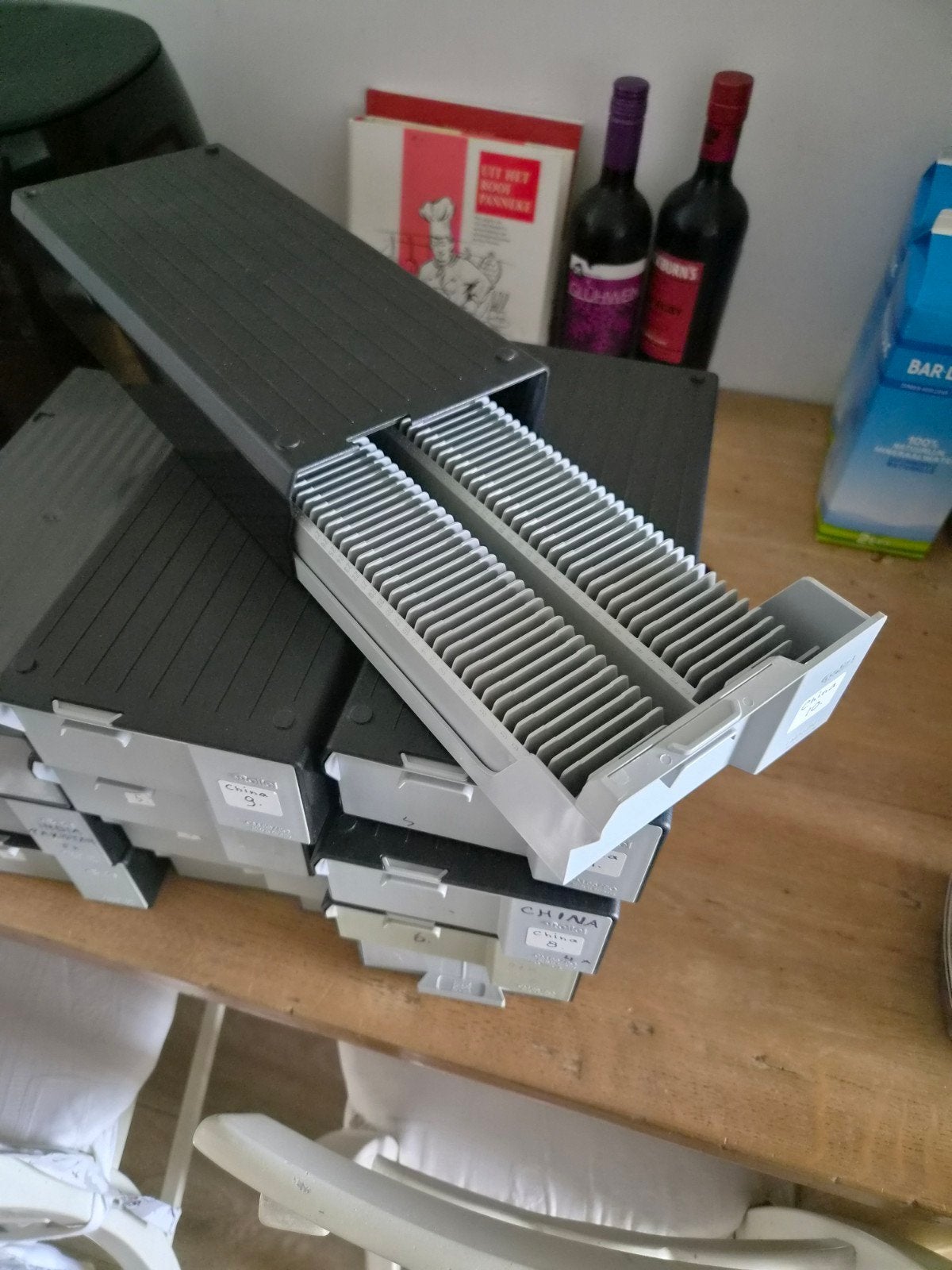 12 Opbergdozen voor Dia's met Raamwerkjes - Zeer Nette Staat, Audio, Tv en Foto, Diaprojectors, Ophalen of Verzenden, Zo goed als nieuw