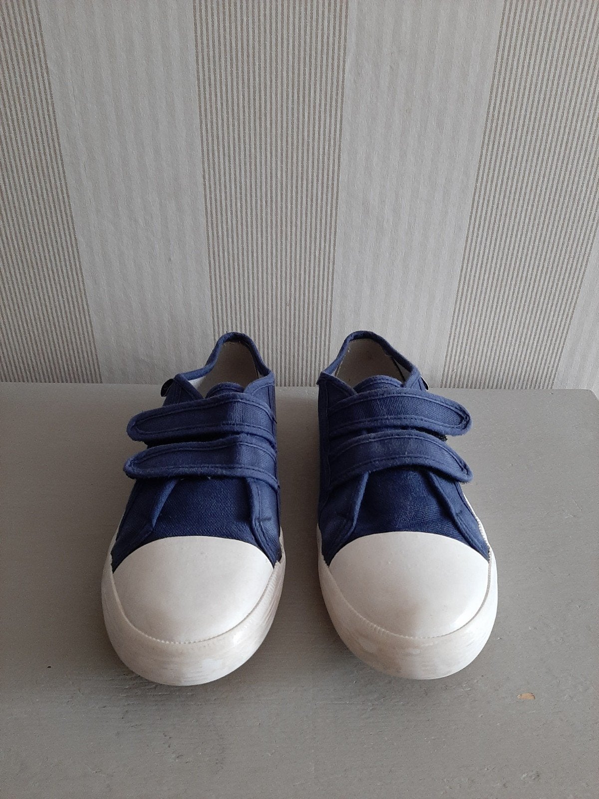 Gympies tangara gymschoenen maat 34 blauw.

In gebruikte net, Gebruikt, Ophalen of Verzenden, Tangara, Jongen of Meisje