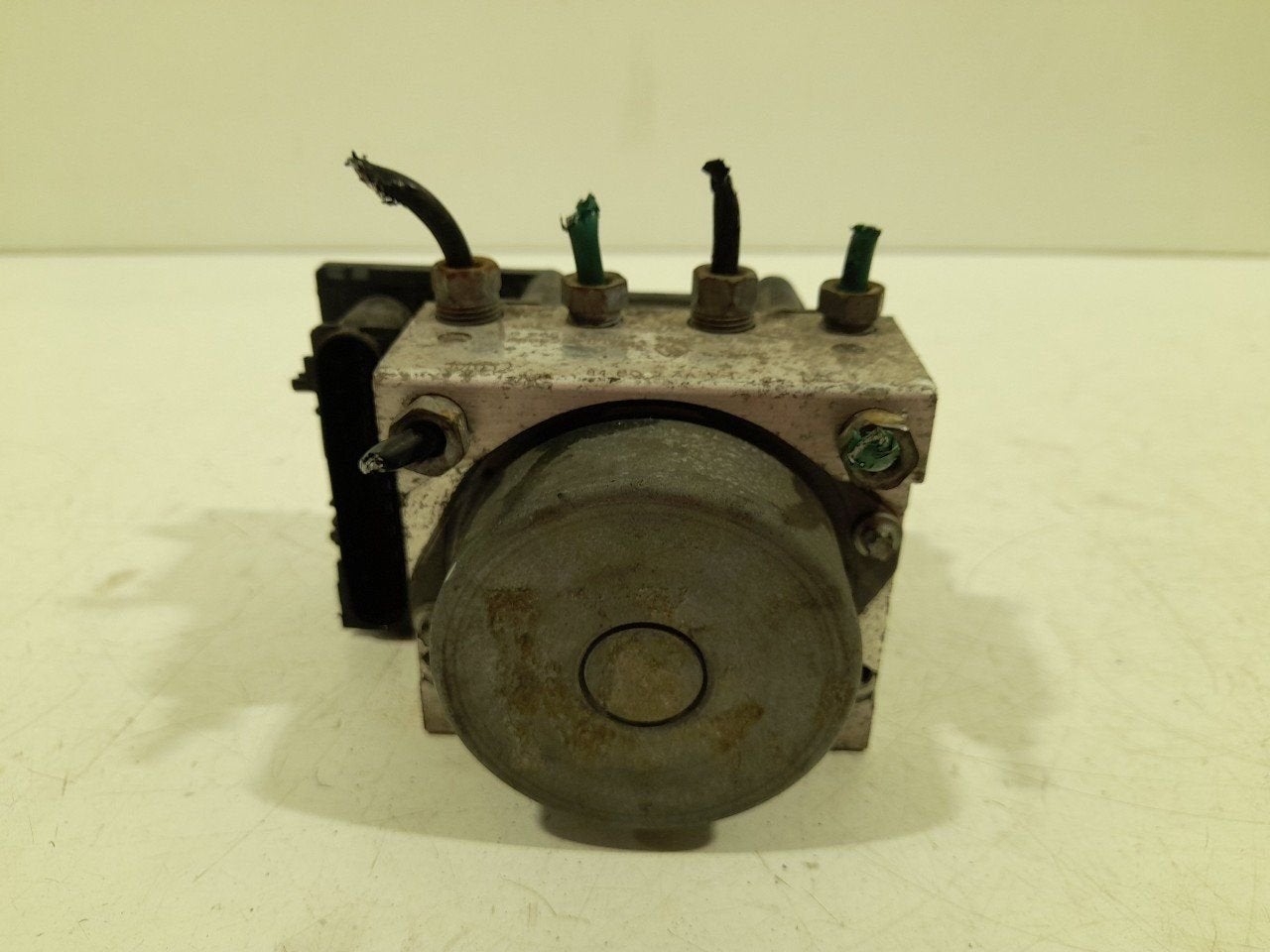 Abs pomp Renault Scénic, Onderdelen@venauto.nl, Van der Ven Autorecycling B.V., Gebruikt, Ettenseweg 76, 4706 PB Roosendaal, The Netherlands