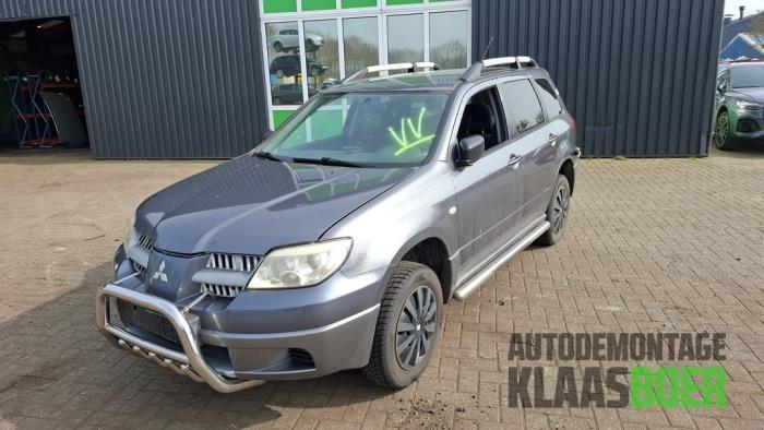 Voorbumper van een Mitsubishi Outlander (A39), Gebruikt, -, -, Ophalen of Verzenden