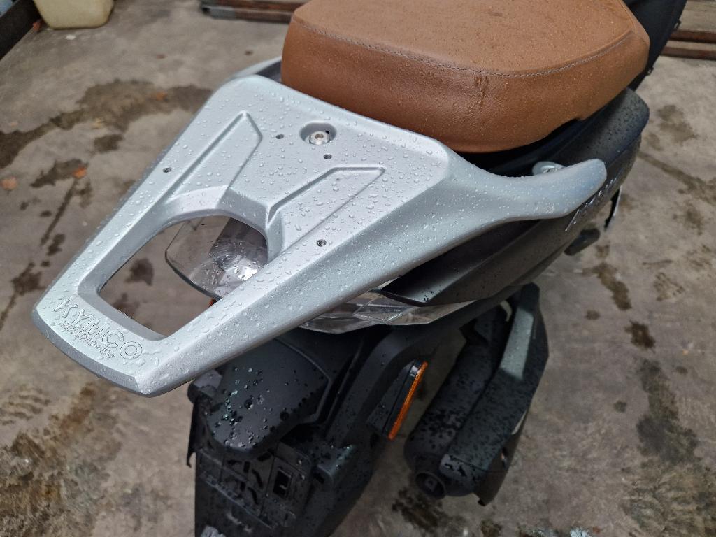 Koffer rek afkomstig van kymco NEW PEOPLE S , people s e5, Ophalen, Gebruikt, Overige typen, Kymco