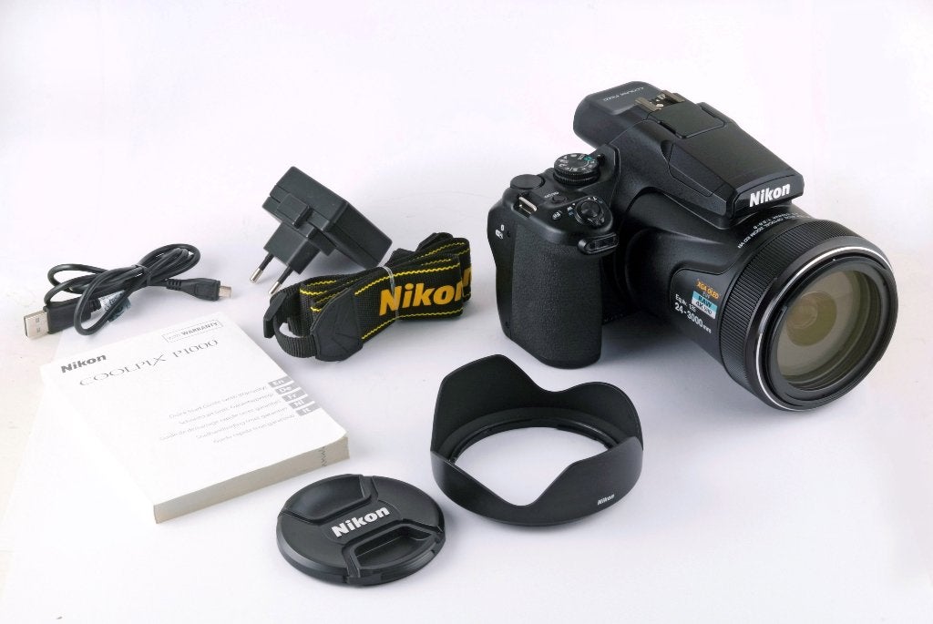 Nikon P1000 - Zeer goede staat 1 jaar garantie, Spiegelreflex, T, Ophalen of Verzenden, Zo goed als nieuw