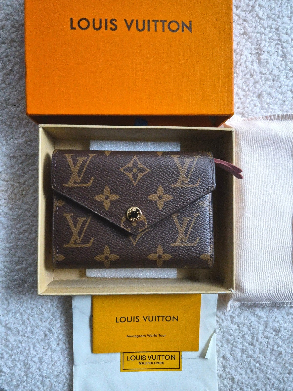 Louis vuitton Victorine wallet portemonnee ¡, Sieraden, Tassen en Uiterlijk, Ophalen of Verzenden