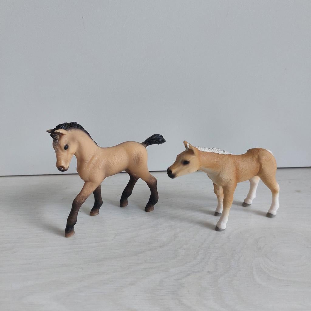 Schleich veulens (Haflinger, 2011 en Andalusiër 2009), Ophalen of Verzenden, Zo goed als nieuw