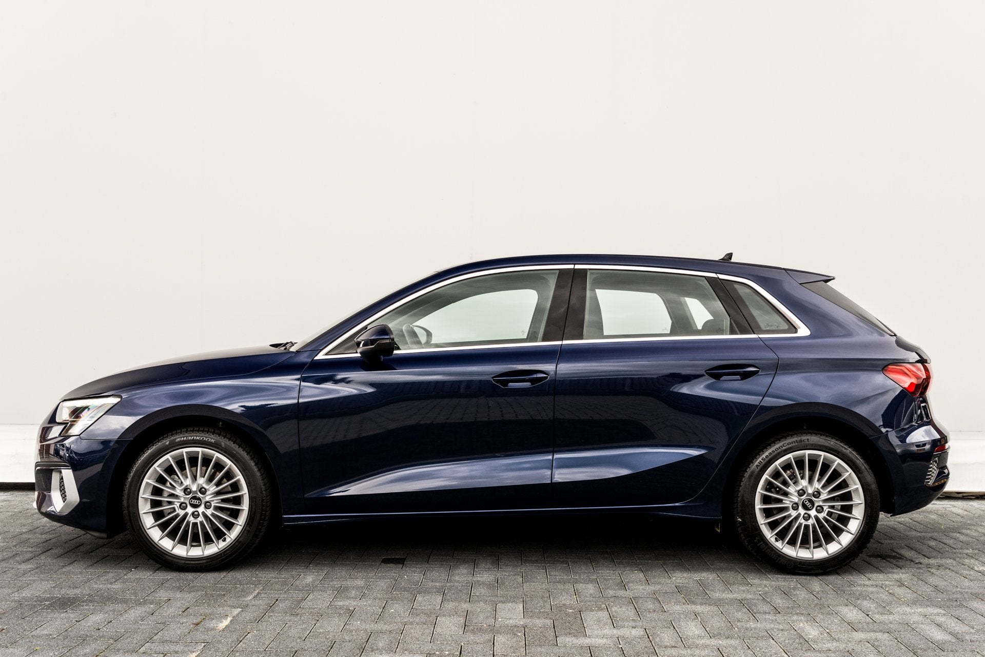 Audi A3 Sportback 30 111 PK TFSI Advanced edition | Automaat, Stof, Gebruikt, Met garantie (alle), Blauw