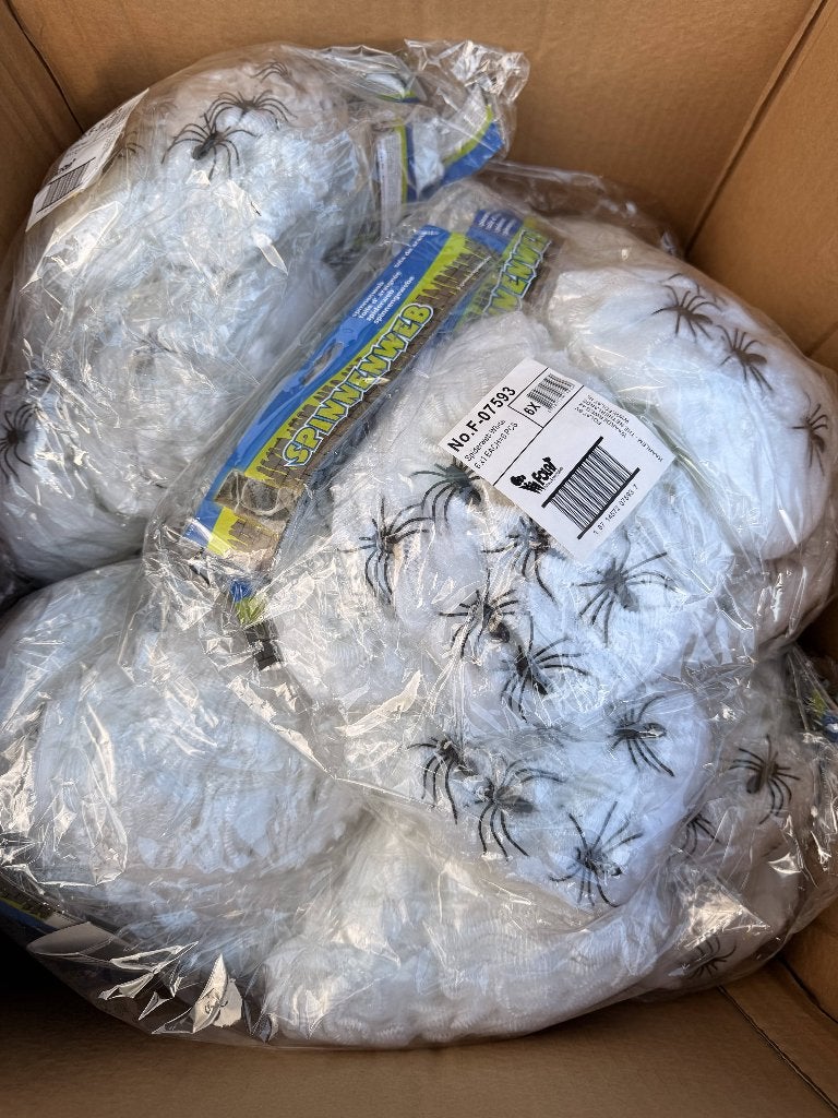 TE KOOP: spinnenweb + spinnetjes, Versiering, Halloween of Griezel, Nieuw, NVT
