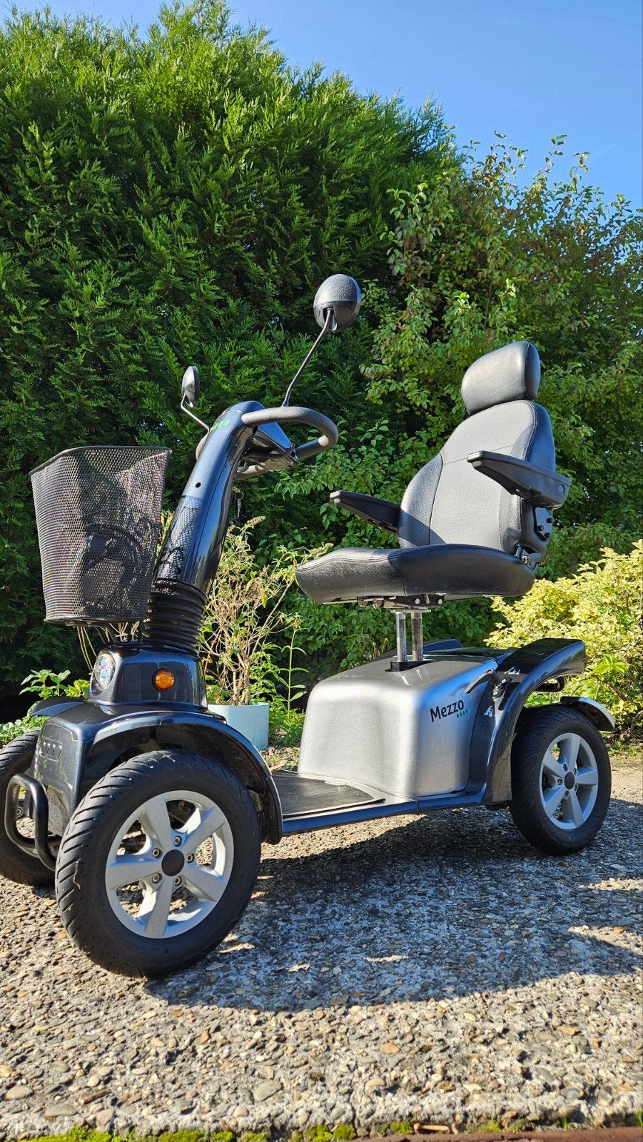 Life & Mobility Mezzo4 scootmobiel, stabiele scootmobiel, Ophalen, Zo goed als nieuw