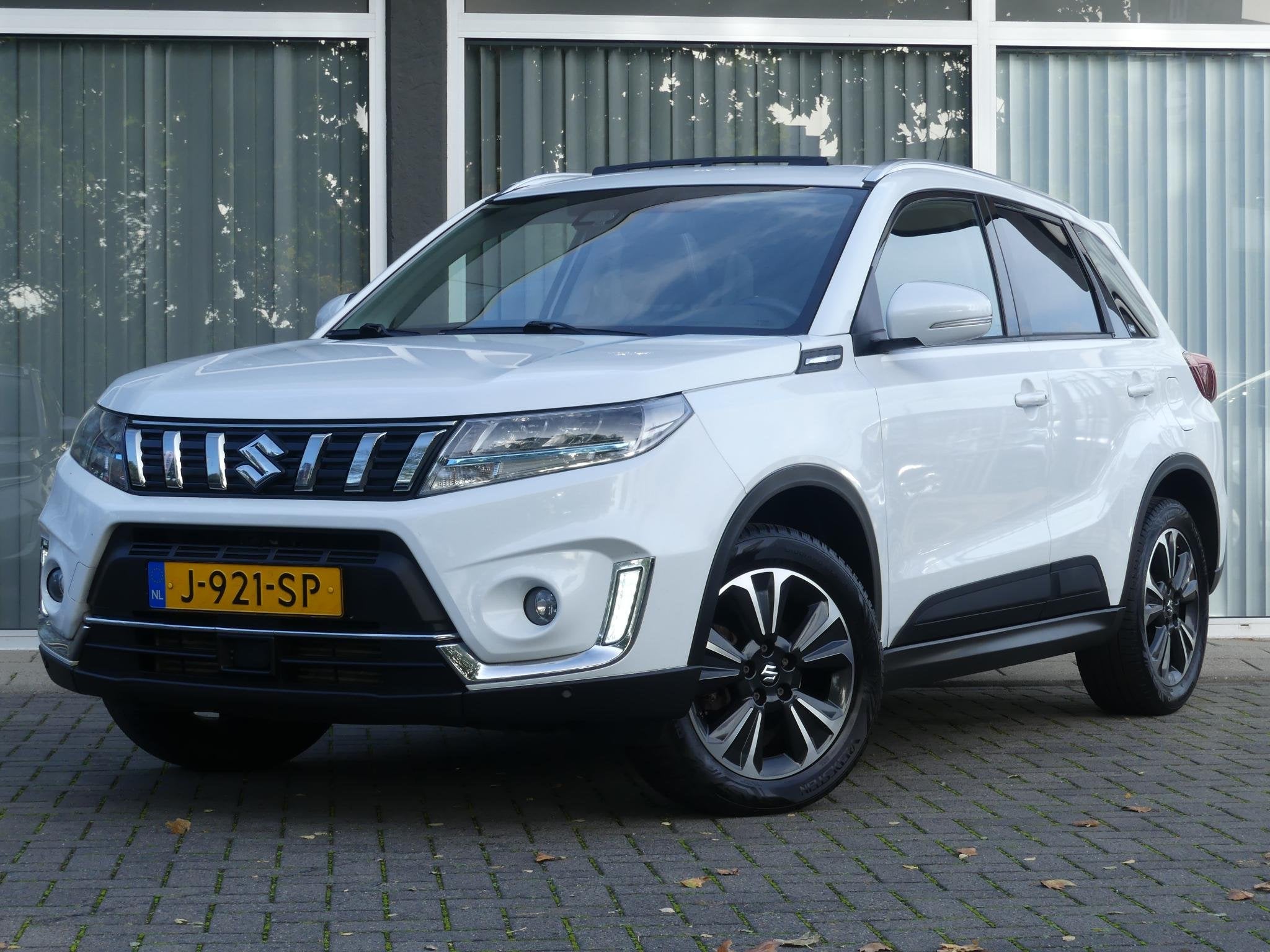 Suzuki Vitara 1.4 Boosterjet Style Smart Hybrid TREKHAAK, 1s, Auto's, 12 maanden, Gebruikt, Euro 6, 4 cilinders
