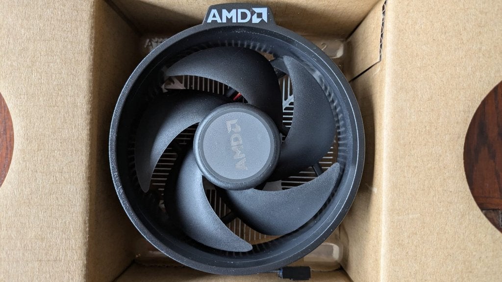 Originele koeler voor AMD Ryzen 5 5600, Computers en Software, Ophalen of Verzenden, Nieuw, Luchtkoeling